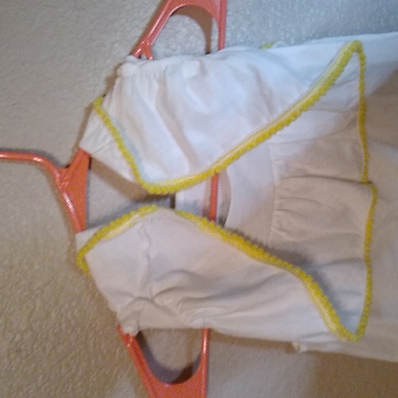 Maggie and Zoe Girls S(7-8) Off The Shoulder Top - Picture 4 of 9